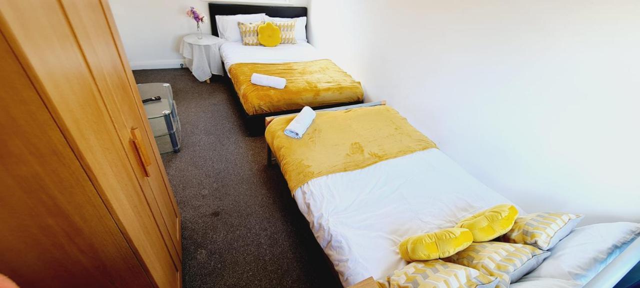 Browning House Bedrooms I Long Or Short Stay I Special Rate Available دربي المظهر الخارجي الصورة